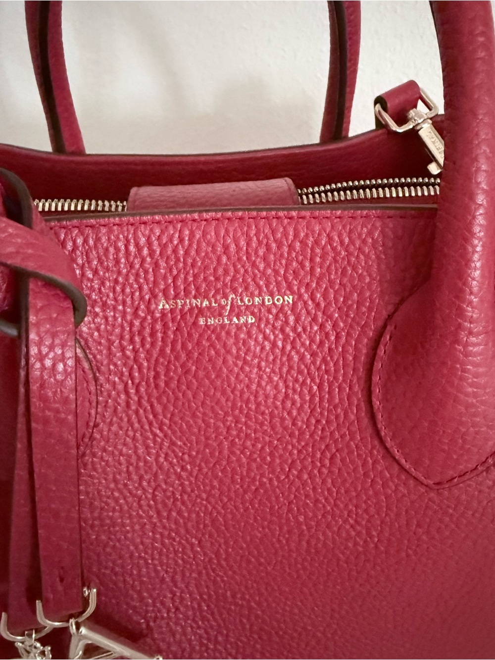 Aspinal of London Red Pebble Leather Midi Tote - Picture 3 of 13